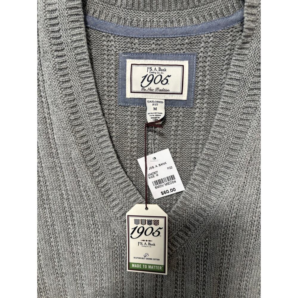 Jos. A. Bank 1905 Gray Knit V-Neck Sweater Vest M - Picture 4 of 7